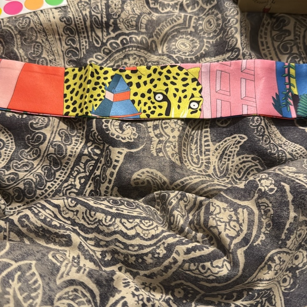 Colorful Patterned Scarf purse Tilly - Picture 2 of 2